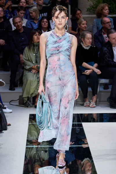 Look 57